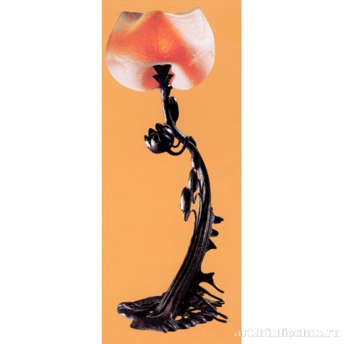 Настольная лампа в форме цветка