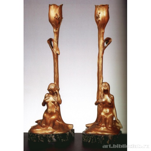 Два подсвечника