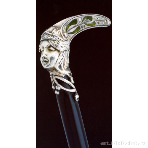 Набалдашник трости с женской головой в шлеме