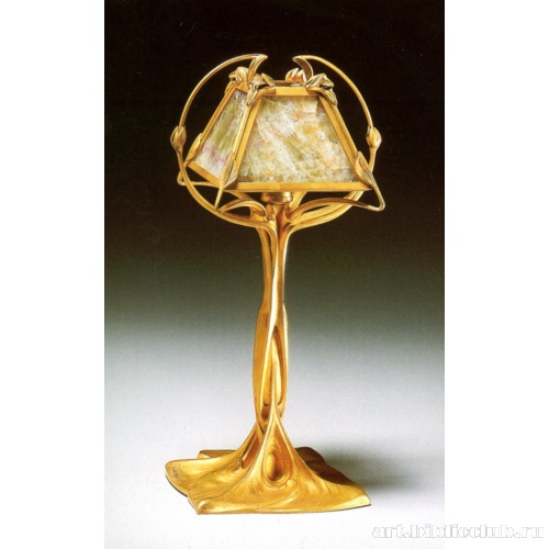 Настольная лампа