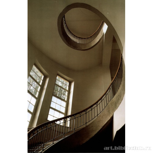 Высшая школа изящных искусств великого герцога Саксонского. Лестница