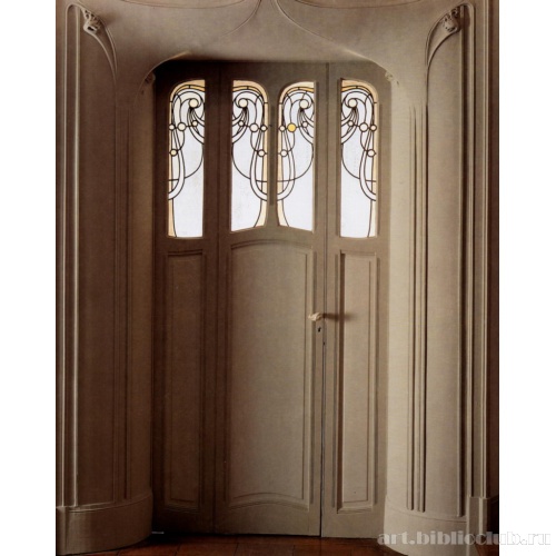 Отель Поля Меззара. Дверь одной из комнат