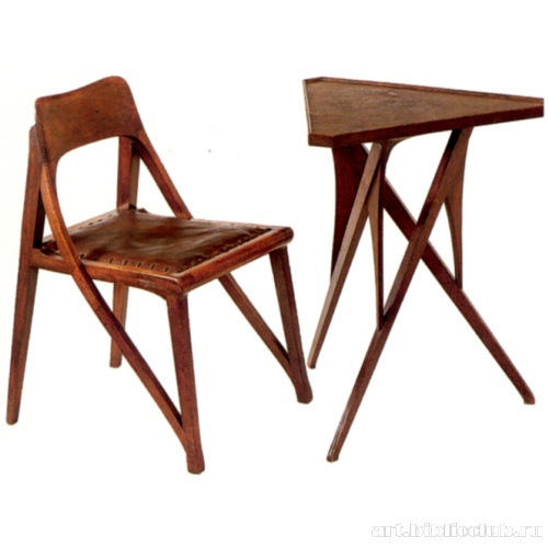 Кресло и стол
