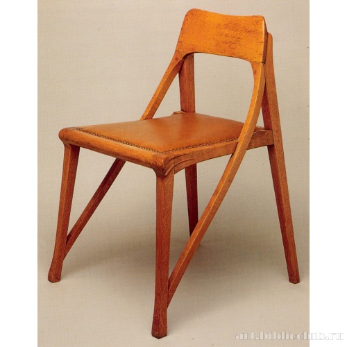 Стул для музыкальной комнаты