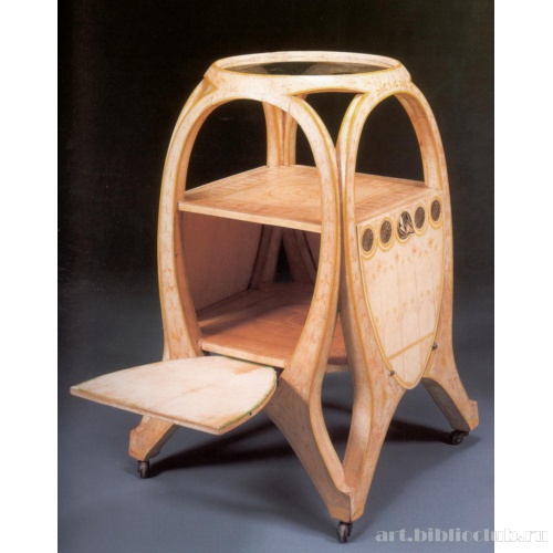 Чайный столик яйцевидной формы