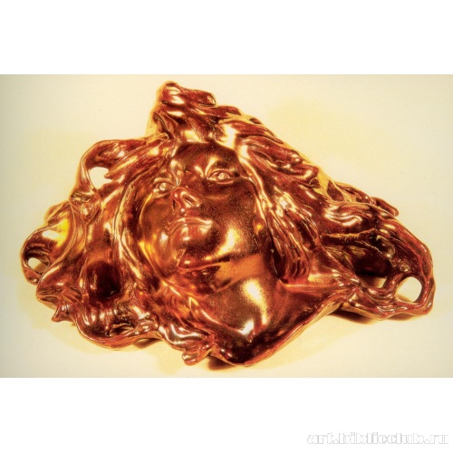 Настенная ваза, также может использоваться как бра