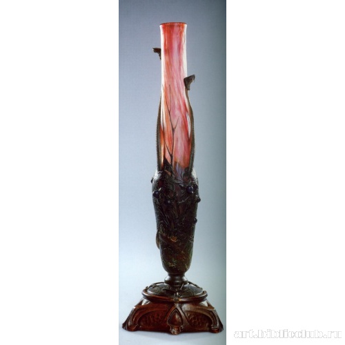 Ваза с двумя змеями