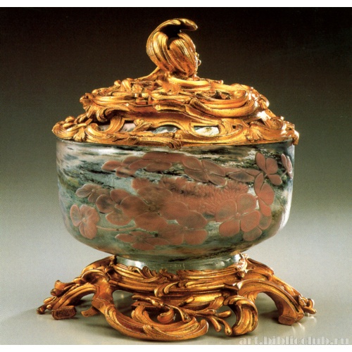 Ваза с крышкой «Гортензии»