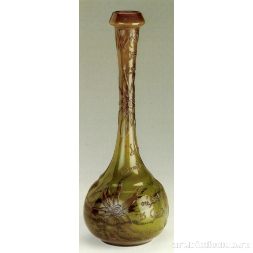 Ваза, сделанная по мотивам поэмы Марселин Деборд-Вальмор