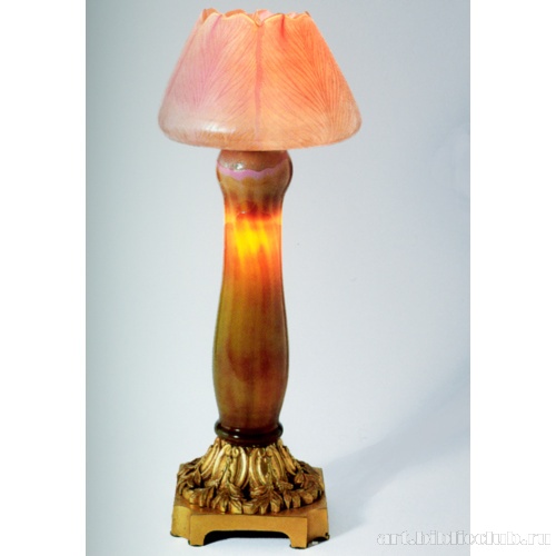 Настольная лампа в форме цветка