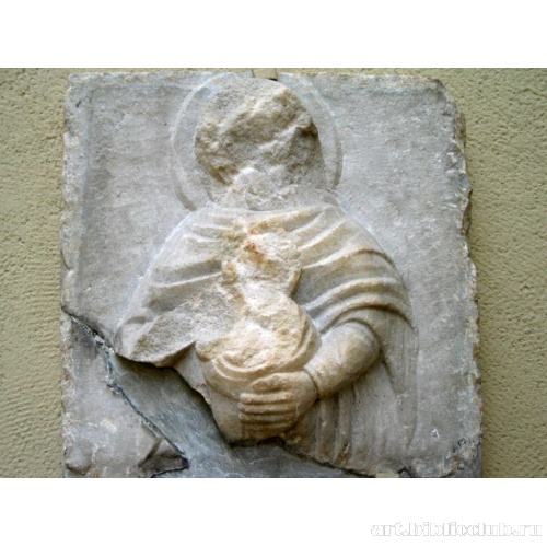 Богоматерь с Младенцем. Из храма св. Полиевкта в Константинополе