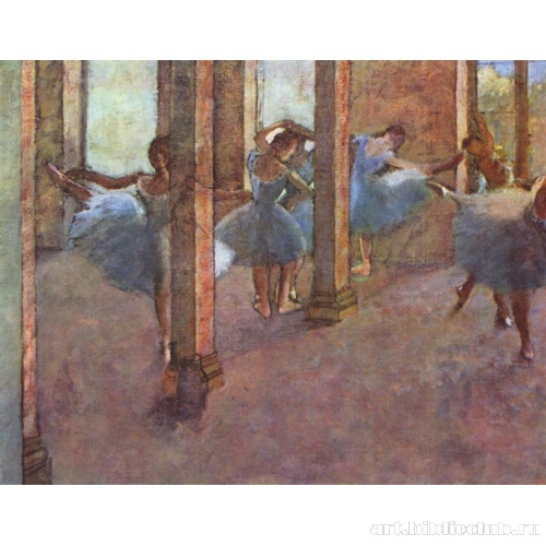 Танцовщицы в фойе