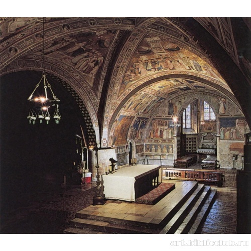 Интерьер нижней церкви