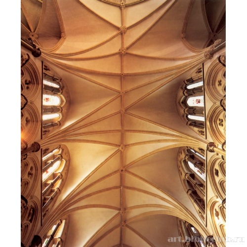 Хор Сент-Хью. Свод центрального нефа («безумные своды»)