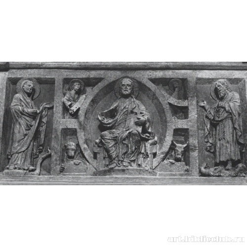 Христос во славе. Рельеф леттнера