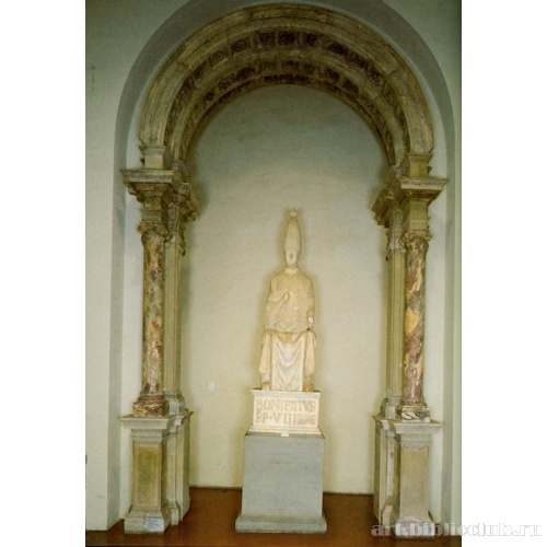 Статуя Бонифация VIII