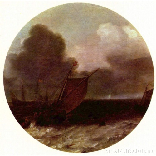 В море