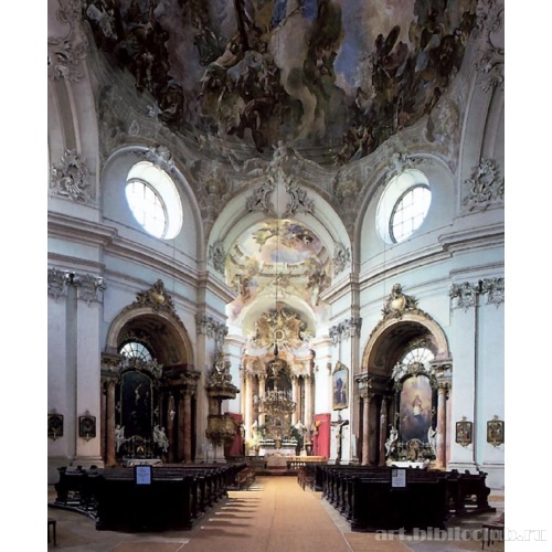 Церковь ордена пиаритов. Интерьер