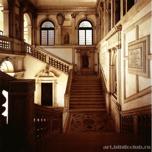 Церковь Сан Джорджио Маджоре. Лестница