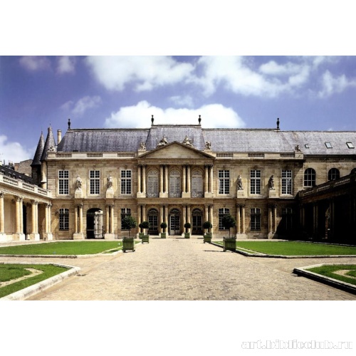 Отель Субиз. Парадный двор и фасад