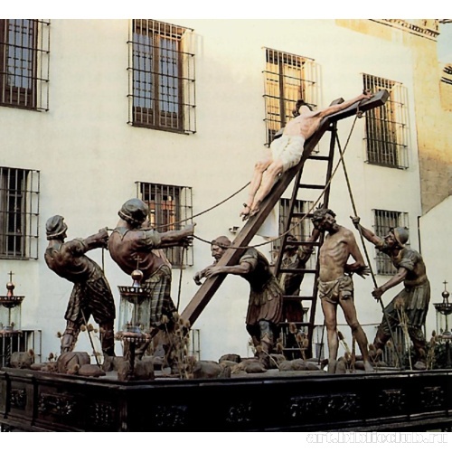 Пасо «Поднятие Креста»