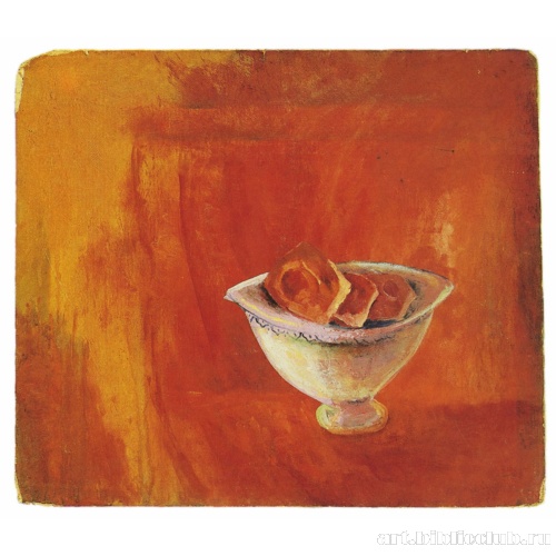 Белая ваза на красном фоне