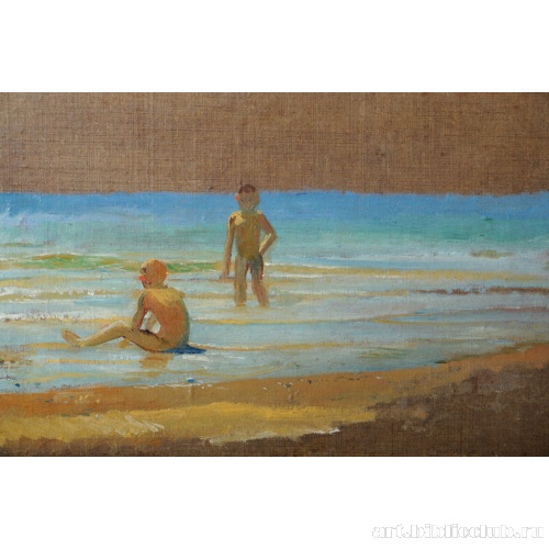 Мальчики у берега моря