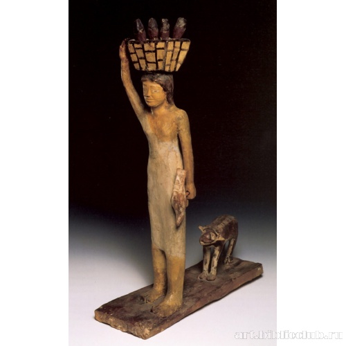 Статуя служанки с теленком