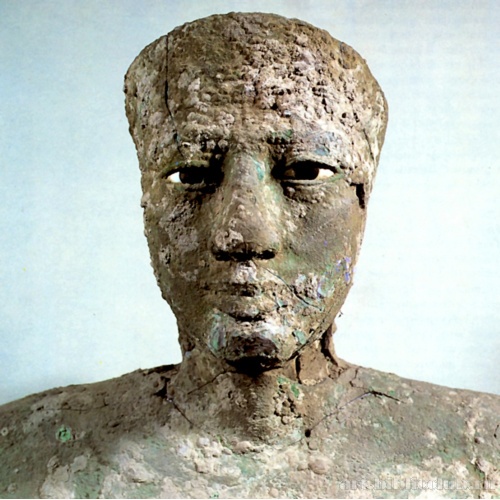 Статуя Пепи I (фрагмент)