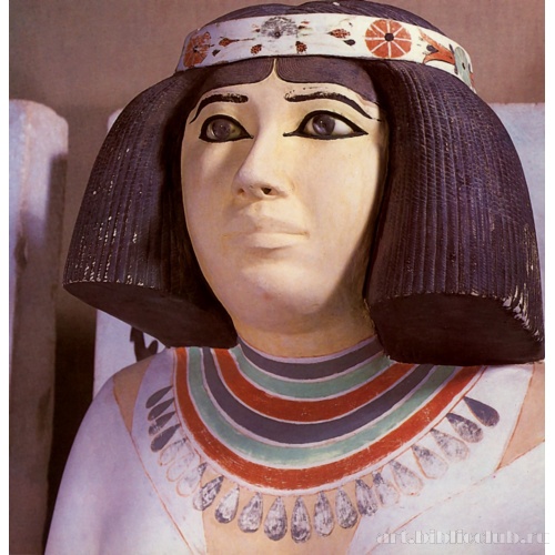 Статуя Нофрет. Фрагмент