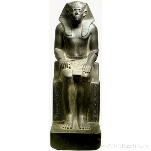 Статуя Сенусерта III