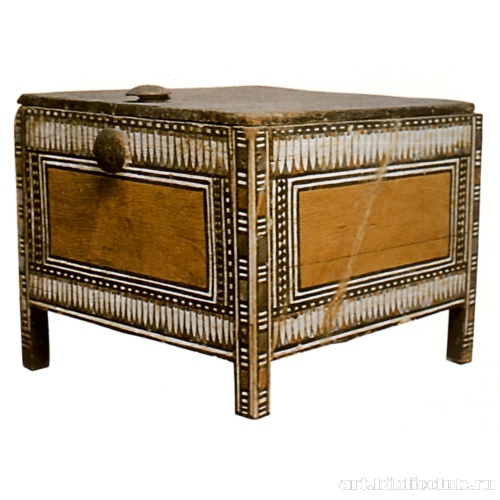 Ларец для хранения одежды