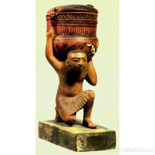 Статуэтка слуги с сосудом на плечах