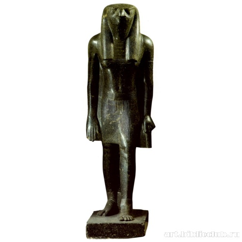 Статуя бога Хора