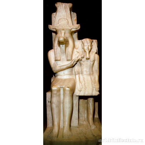 Парная статуя Аменхотепа III с богом Себеком