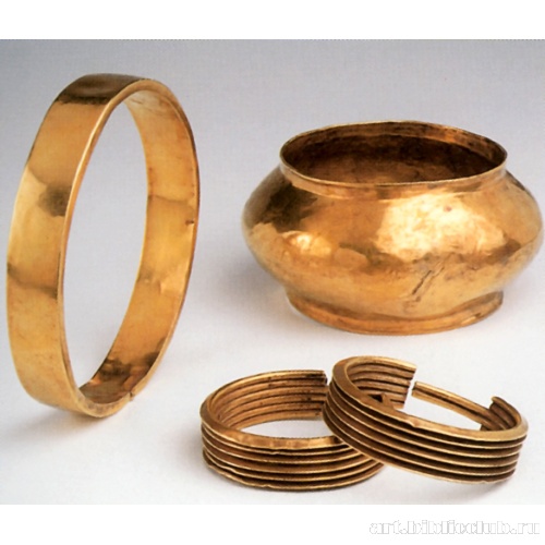 Браслеты и серьги