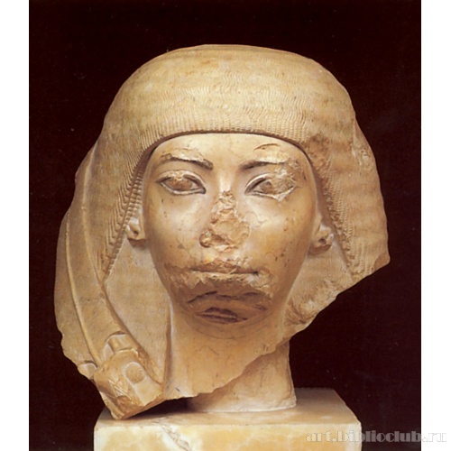 Голова статуи военачальника Нахтмина