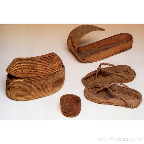 Корзины и сандалии