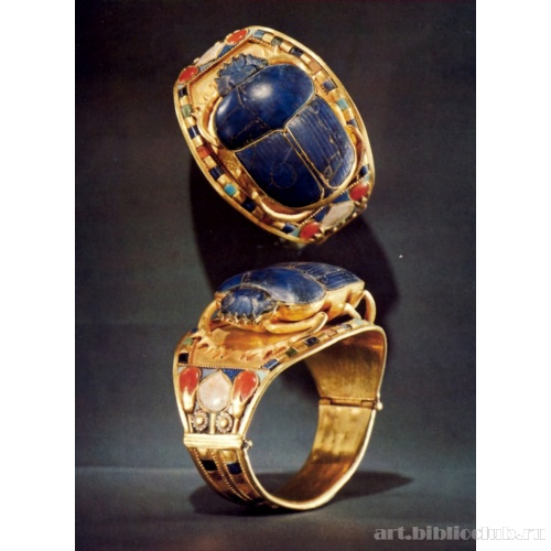 Гробница Тутанхамона: браслет со скарабеем