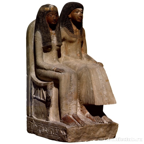 Парная статуя Нейе с матерью Мутнофрет