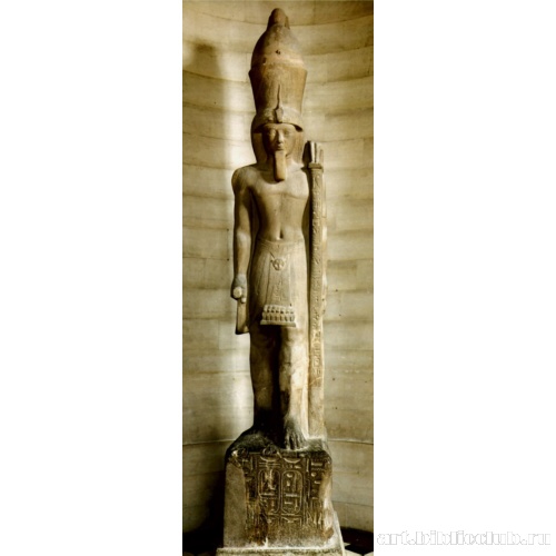 Колоссальная статуя Сети II с культовым посохом