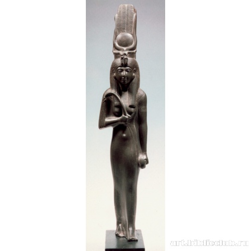 Статуя царицы