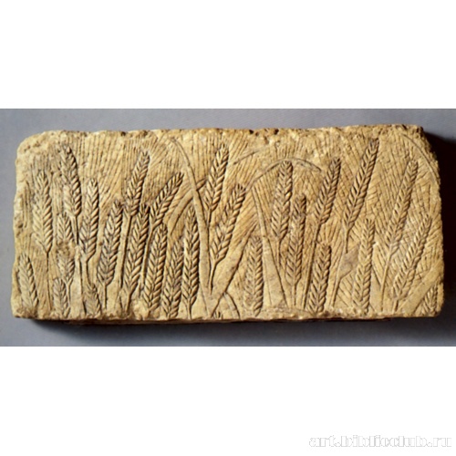 Рельеф с изображением хлебного поля