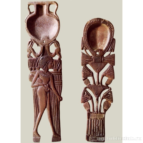 Туалетные ложечки с изображениями девушки и букета цветов