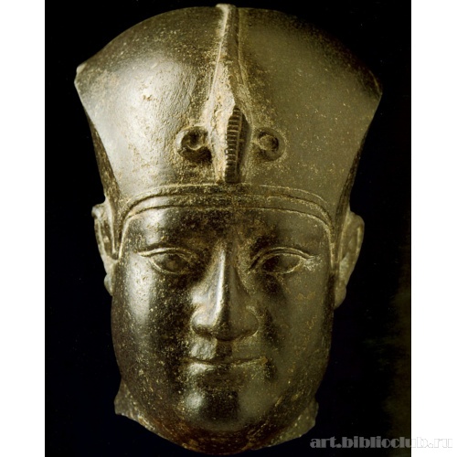 Голова статуэтки Нектанеба I