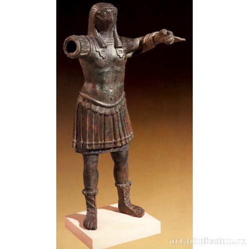 Статуя бога Хора в образе римского императора