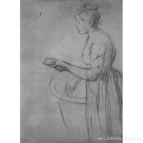 Горничная с чашкой