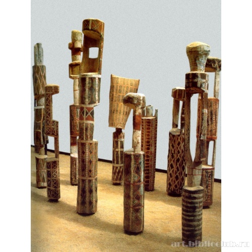 Погребальные столбы-пукумани