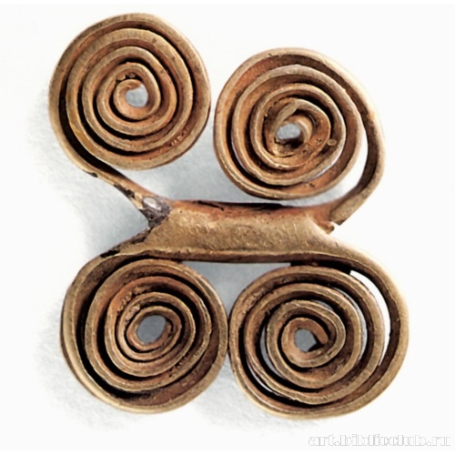 Пронизь в виде четырех спиралей. Клад D