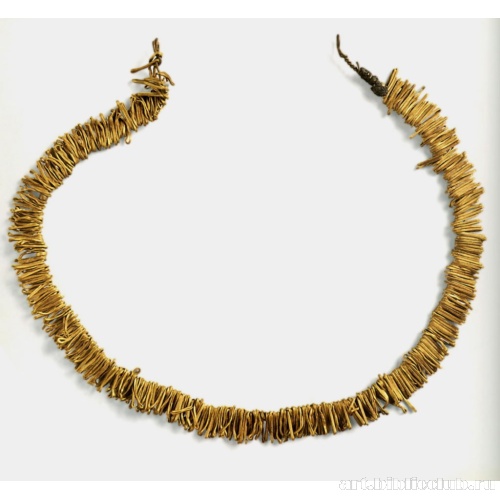 Низка подвесок типа бахромы. Клад D